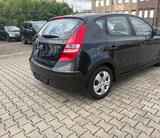 Hyundai i30 blue drive 1.4 Comfort - Hyundai i30 bis 5.000 Euro
