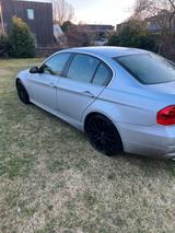 BMW  330i E90 mit LPG>TÜV 11/2027>Carplay>Neu Teile - BMW 330 aus 2005: 330i