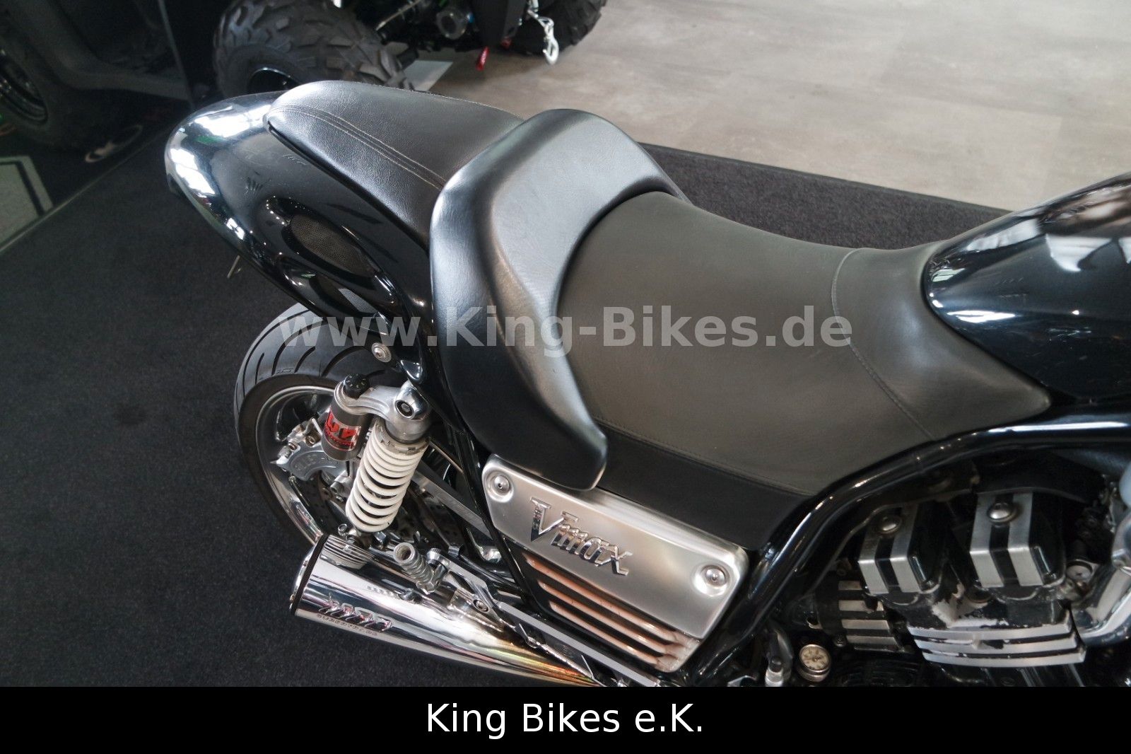 Fahrzeugabbildung Yamaha Vmax 1200 - Billet - White Power - Supertrapp
