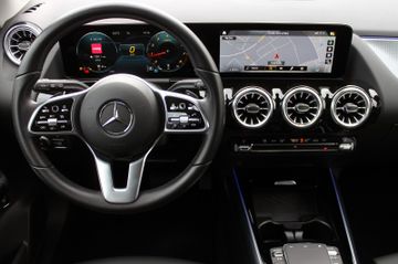 Fahrzeugabbildung Mercedes-Benz B 180 G-Tronic Temp LED NAVI Sound PDC Kamera
