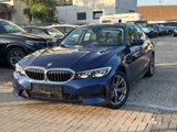 BMW 320 I Advantage/360°/Leder/Navi/LED/Autom/ - BMW 320 in Leverkusen