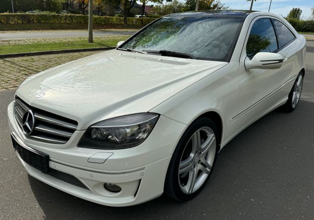 Mercedes-Benz CLC 350 *AUTOMATIK*NAVI*LEDER*XENON*PANORAMA*