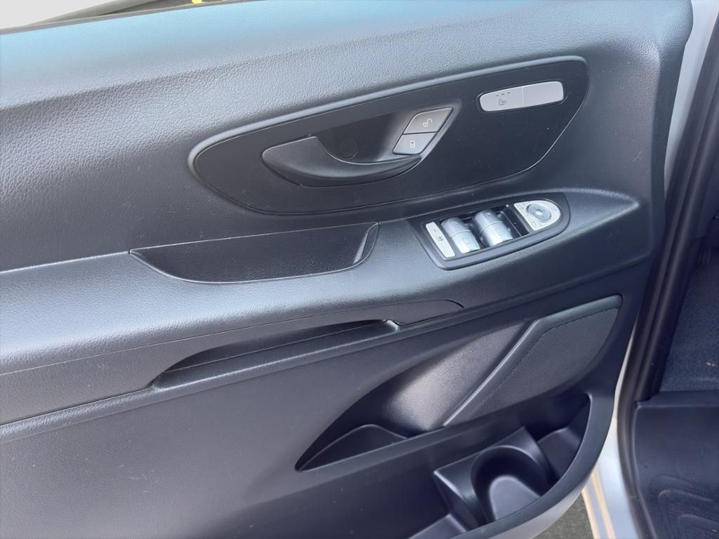 Fahrzeugabbildung Mercedes-Benz Vito 114 CDI Tourer PRO Extralang AHK*KeyLess