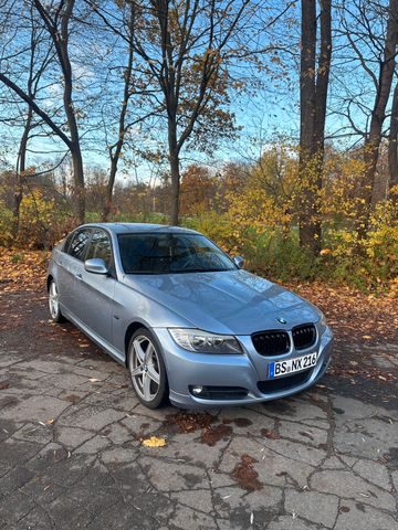 BMW 318i 