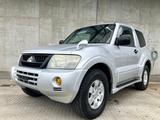 Mitsubishi Pajero 3.0 V6 Rechtslenker 19% Mwst. Scheckheft - Mitsubishi Pajero in Frankfurt (Main)