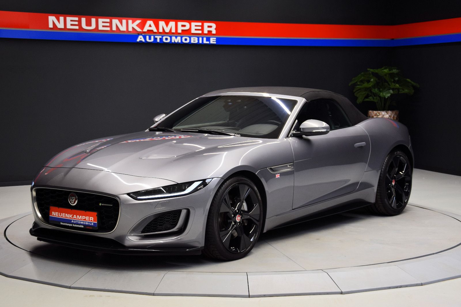 Fahrzeugabbildung Jaguar F-Type Cabriolet R-Dynamic Perf.AGA Temp. Kamera