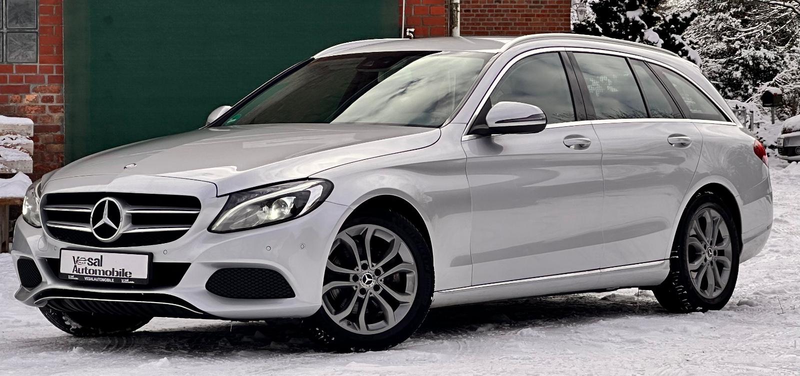 Mercedes-Benz C220 AVANGARDE 1.HAND / SCHECKHEFT / SERVICE NEU