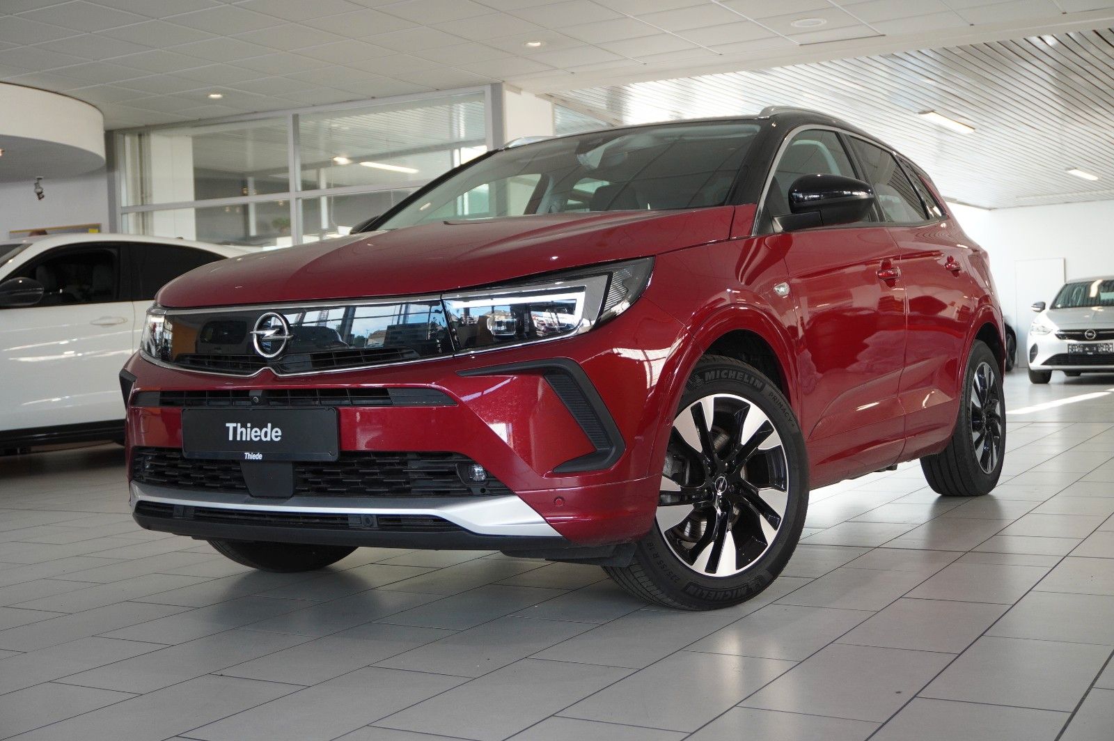 Fahrzeugabbildung Opel Grandland (X) ULTIMATE 4HYBRID NAVI/LED/360°/AHK