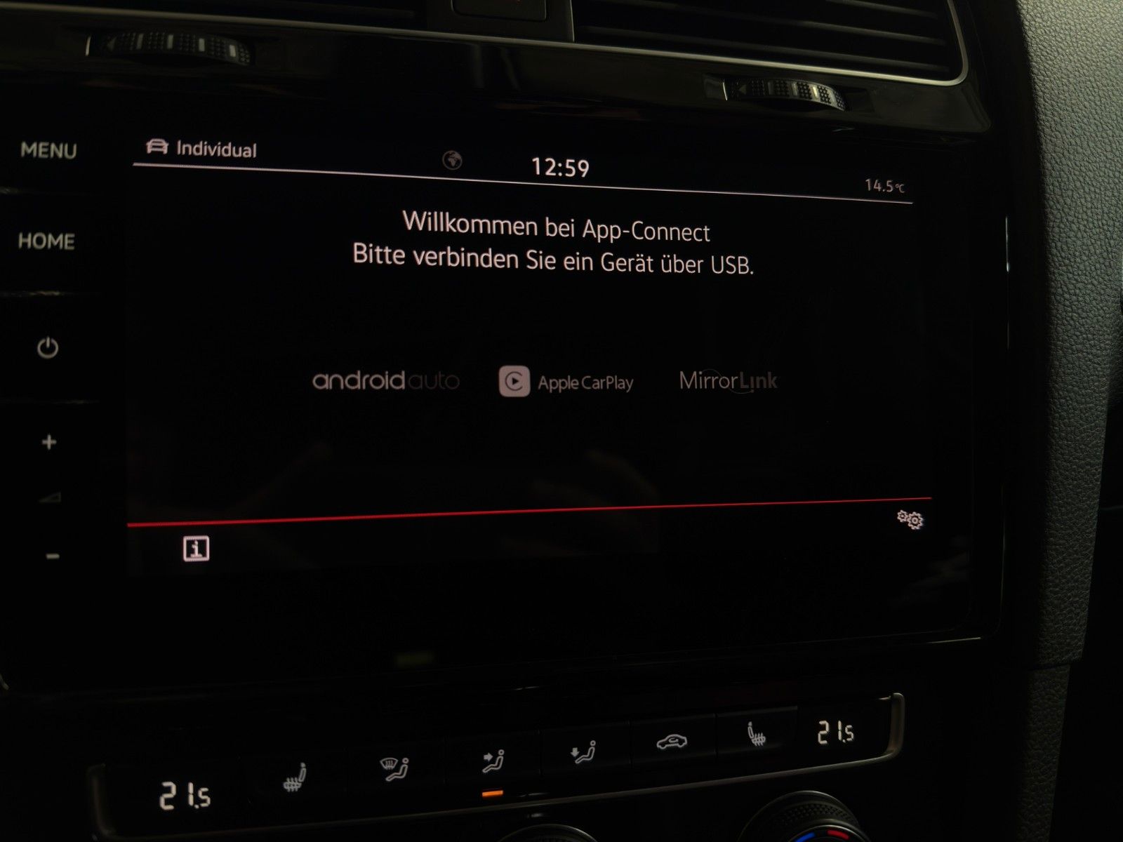 Fahrzeugabbildung Volkswagen Golf VII Lim. GTI TCR *Pano*Kamera*Carplay*ACC