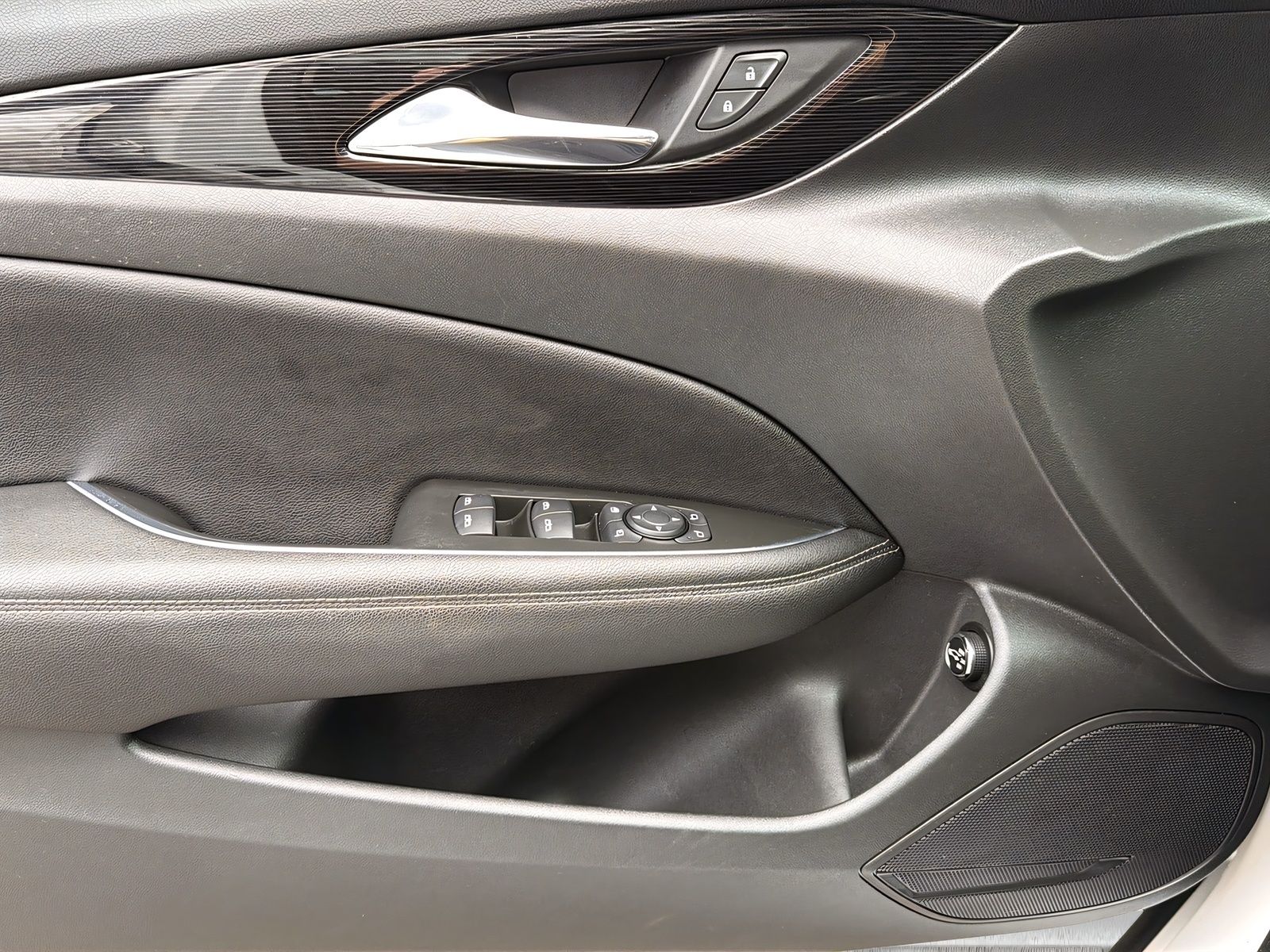 Fahrzeugabbildung Opel Insignia INNOVATION NAVI PANO LED ACC HEAD UP