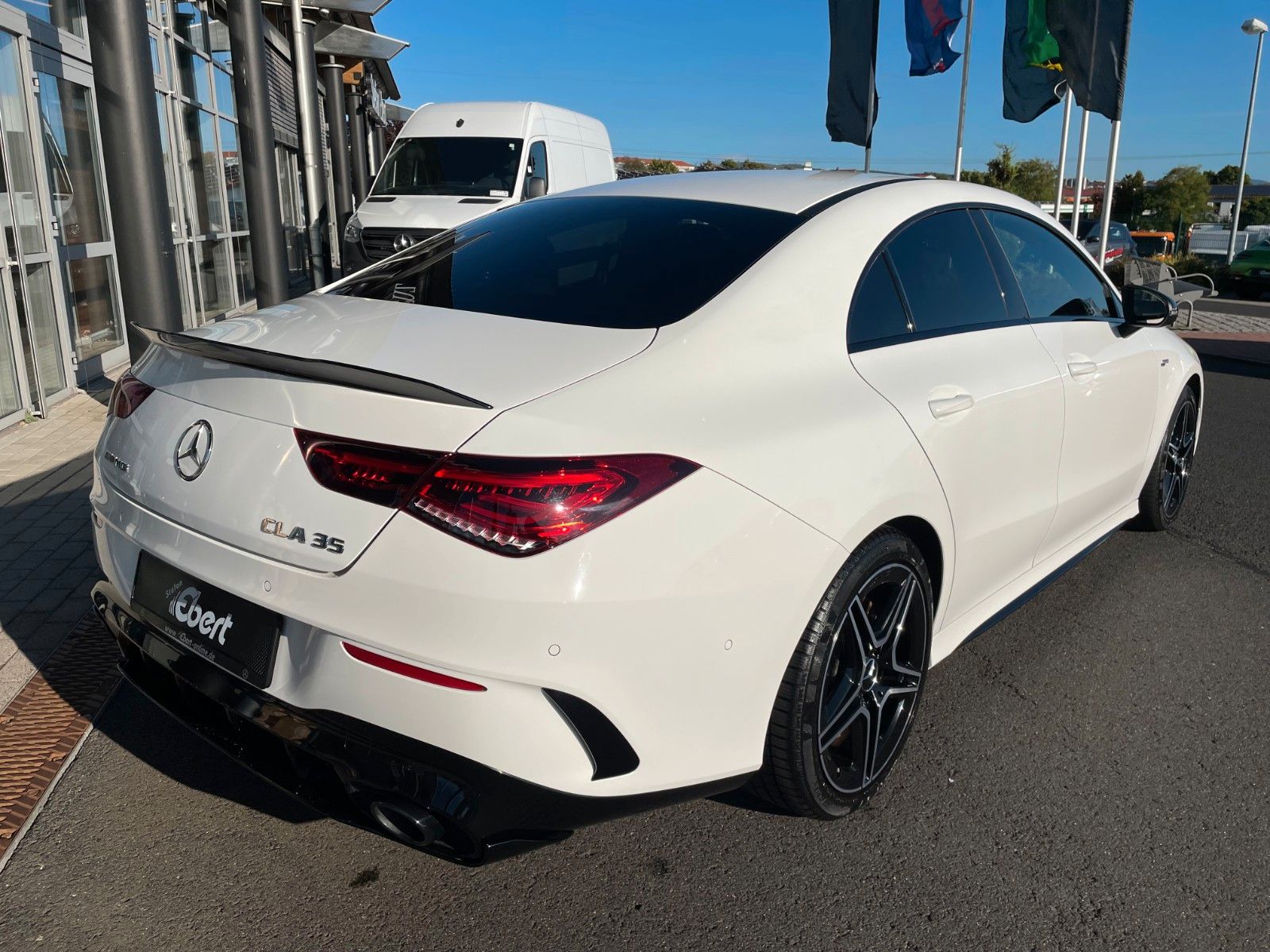 Fahrzeugabbildung Mercedes-Benz CLA 35 AMG Aero+TotW+R-Kamera+Ambiente