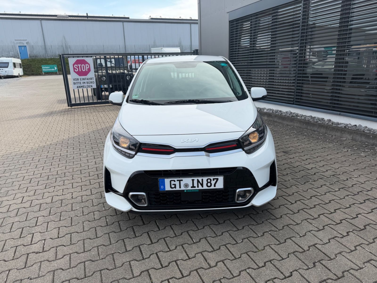 Fahrzeugabbildung Kia Picanto GT-Line / Automatic / Navi / Garantie