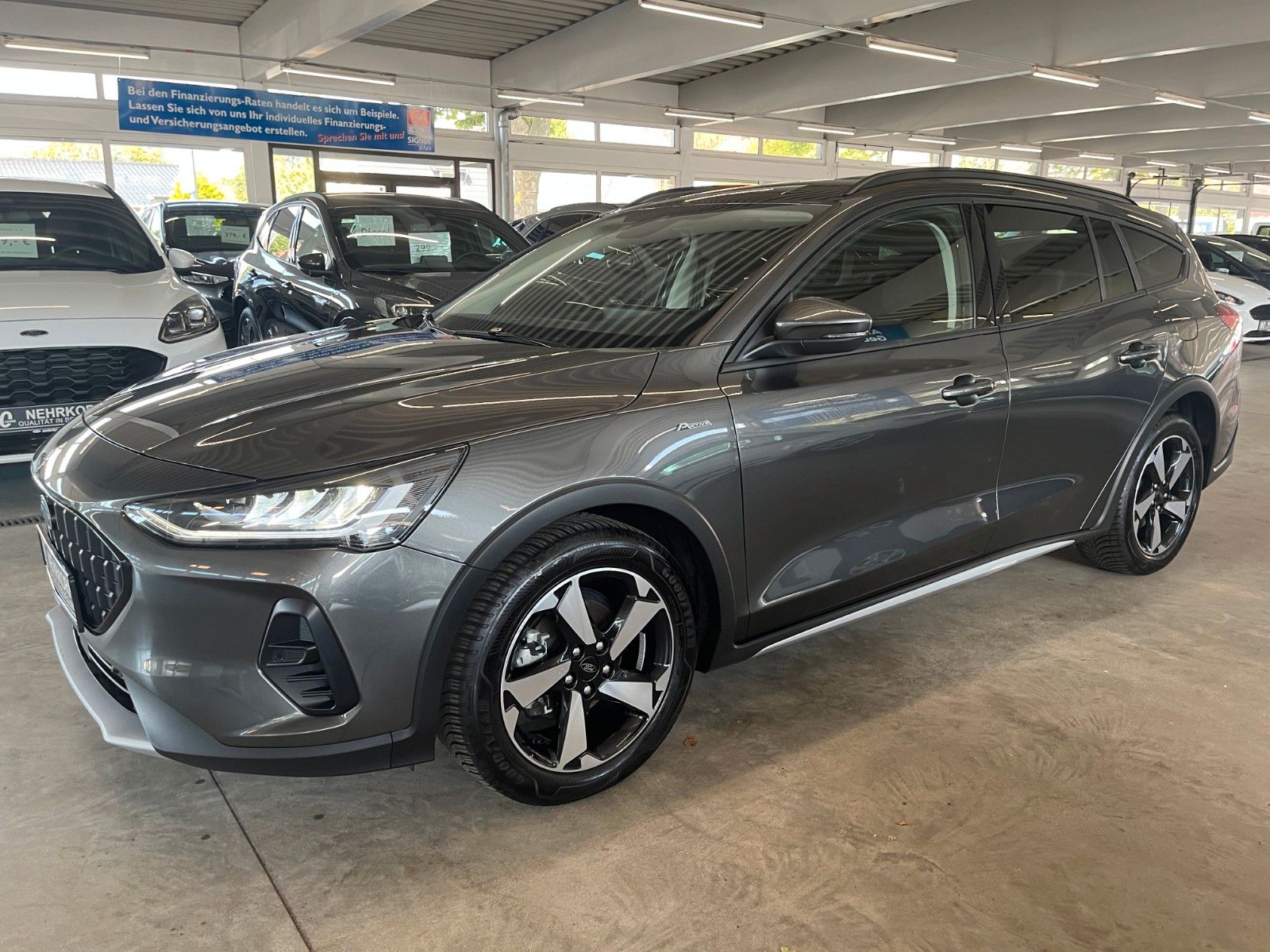 Fahrzeugabbildung Ford Focus Active X Turnier Automatik LED NAVI CAM