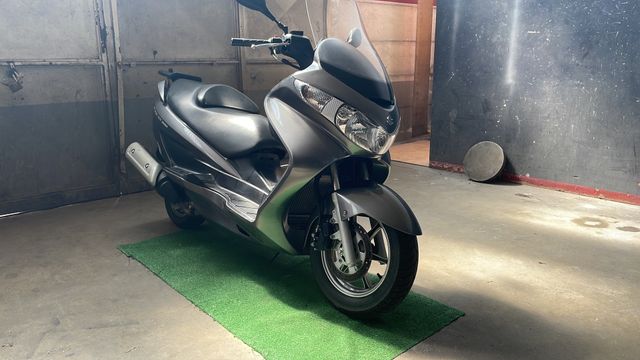 Suzuki Burgman 200