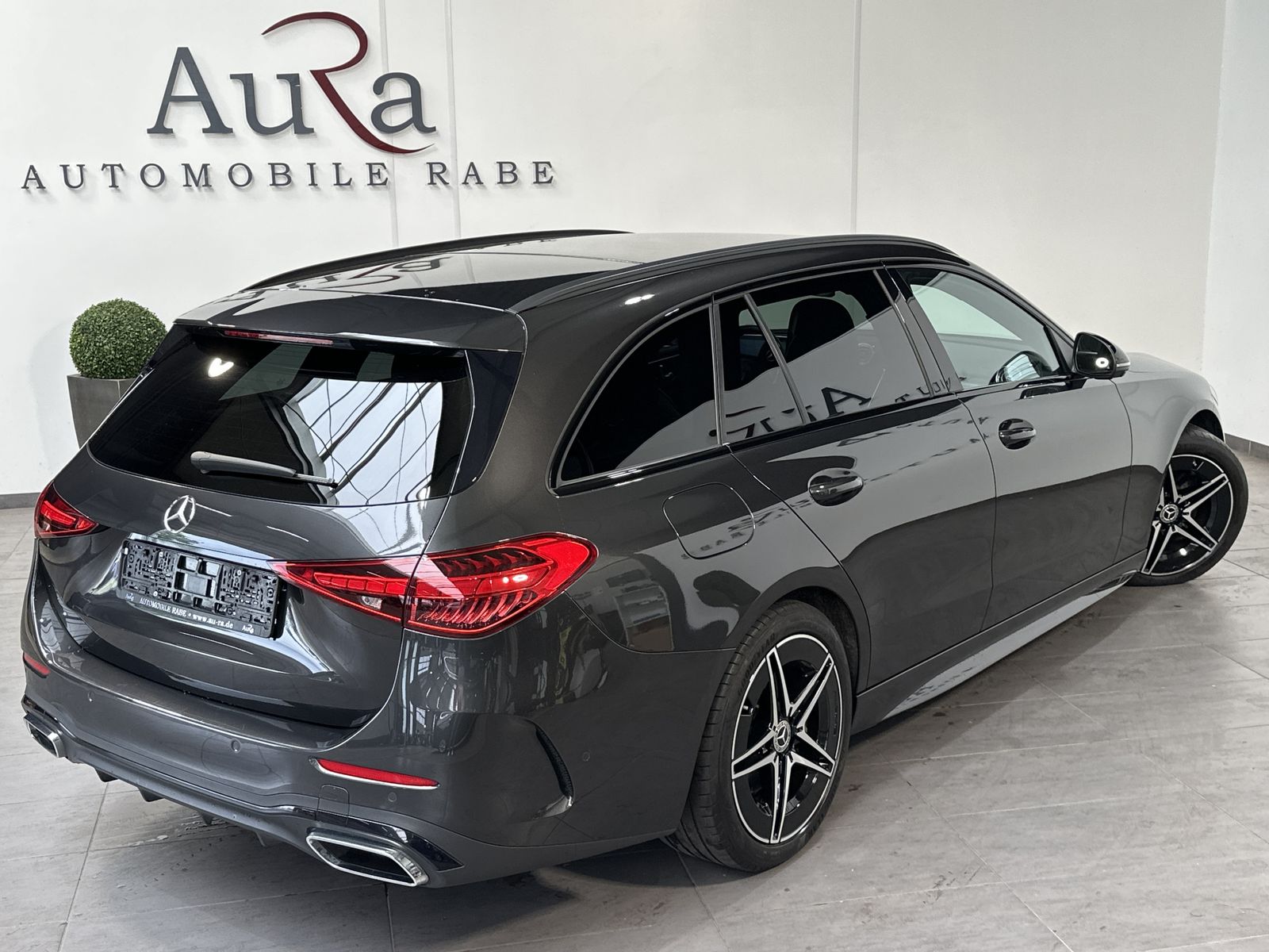 Fahrzeugabbildung Mercedes-Benz C 220d T AMG-Line NAV+LED+ACC+AHK+KAMERA+SOUND