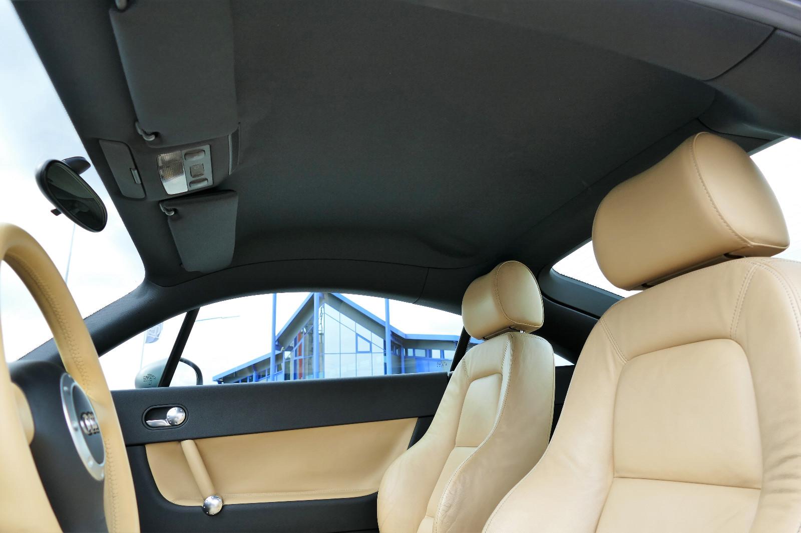 Audi TT Coupe 3.2 V6 DSG quattro NAVI LEDER TEMPOMAT