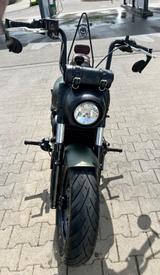 Indian Scout Bobber Twenty | 1. Hand  | Jekill & Hyde - INDIAN SCOUT Motorrad