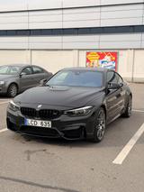 BMW M4 Coupé - BMW M4 mit Benzin-Antrieb: Sportwagen