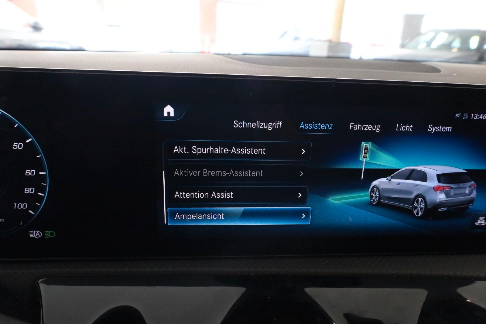 Mercedes-Benz A 250e Sportpaket,LED,Navi,MBUX,Temp,PDC,SHA,F1