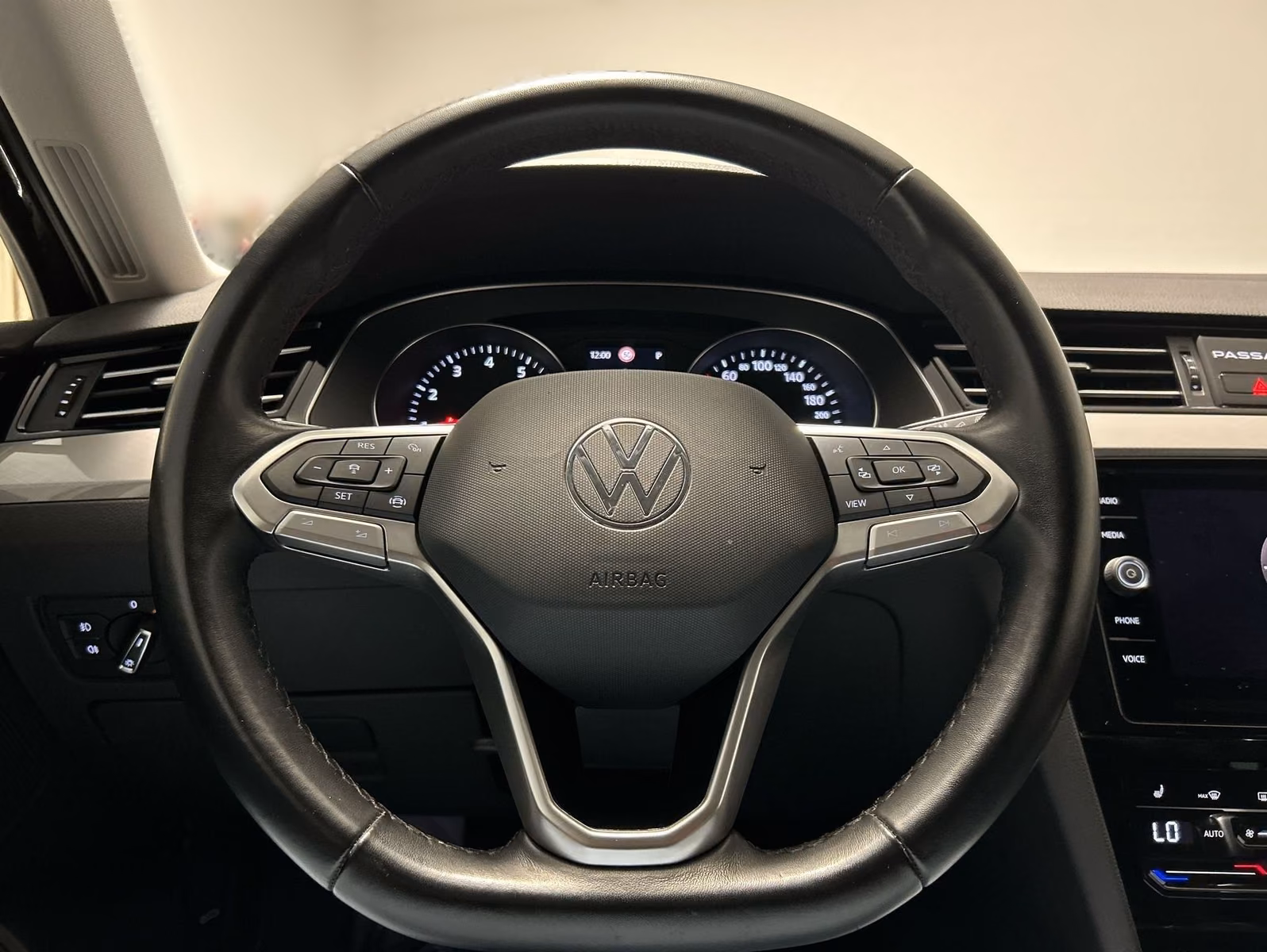 Volkswagen Passat 1.5 TSI DSG Business, миниатюра 9
