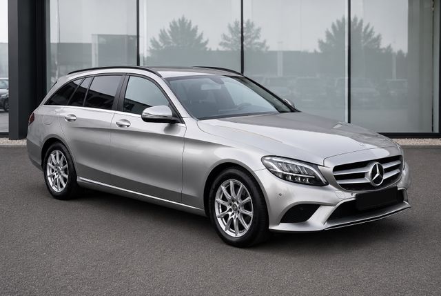 MERCEDES-BENZ C 180 d T -