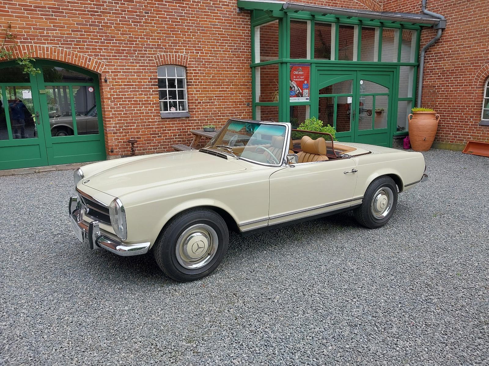 Mercedes-Benz 230 SL