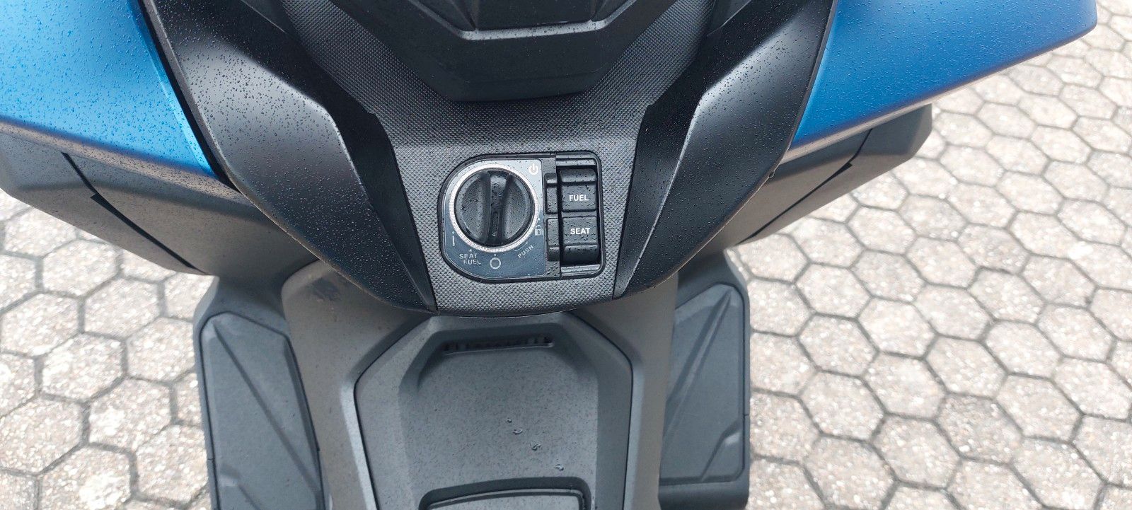 Fahrzeugabbildung Honda Forza 125 AD  NSS 125  Neuzustand 1777 KM