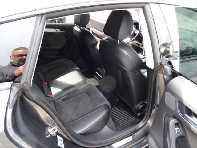 Fahrzeugabbildung Audi A5/2.0 TDI  quattro/S-Line/20-Zoll/SitzH/Navi/2H
