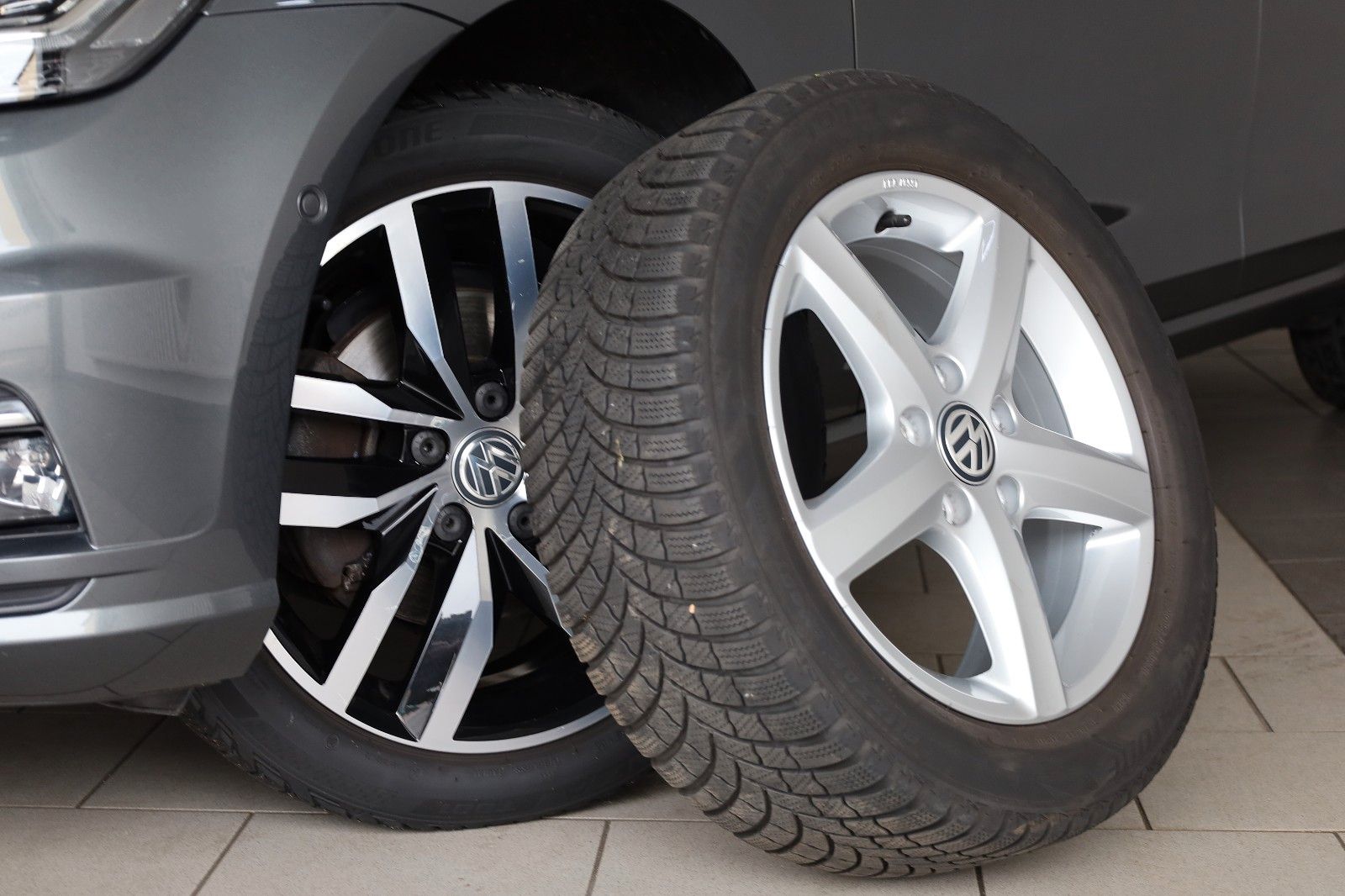 Fahrzeugabbildung Volkswagen Golf VII Variant Highline,Navi,LED,SH,ACC,AHK+WR