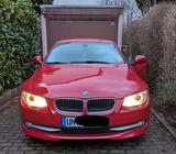 BMW 320i Coupé - - BMW 320 aus 2011: Coupe, 320i