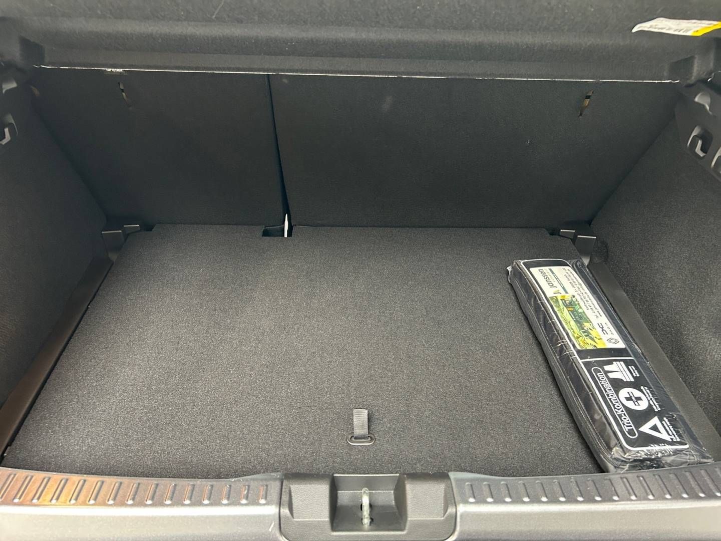 Fahrzeugabbildung Dacia Sandero Stepway Extreme+ TCe 110 inkl. Servicepa