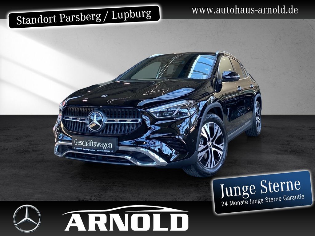 Mercedes-Benz GLA 200 — hlavná fotografia