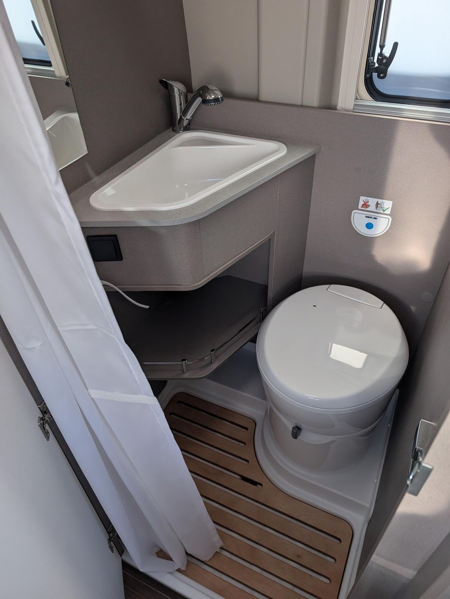 Fahrzeugabbildung Etrusco CV 540 DB Markise, Solaranlage