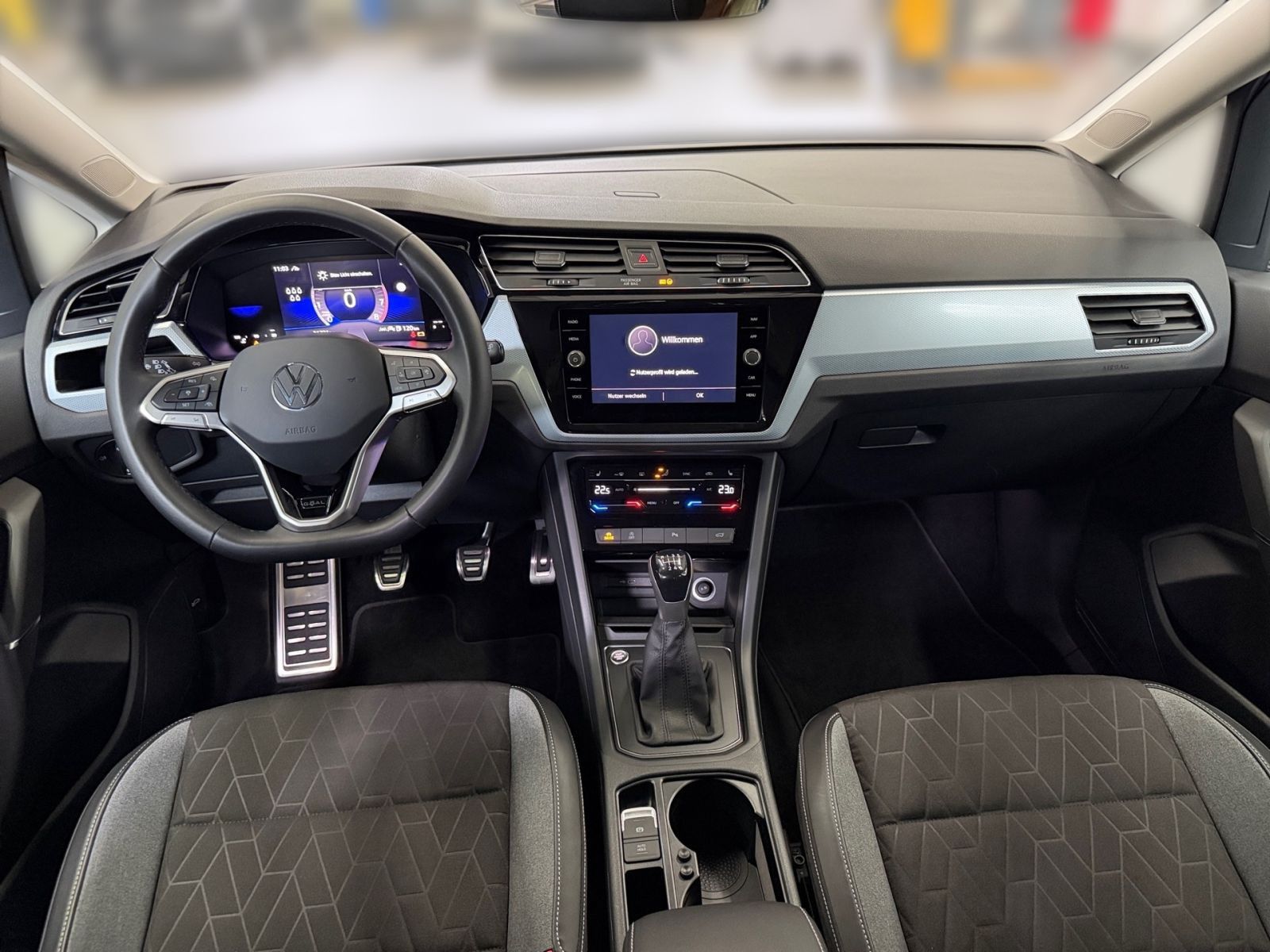 Volkswagen Touran - Bild 12