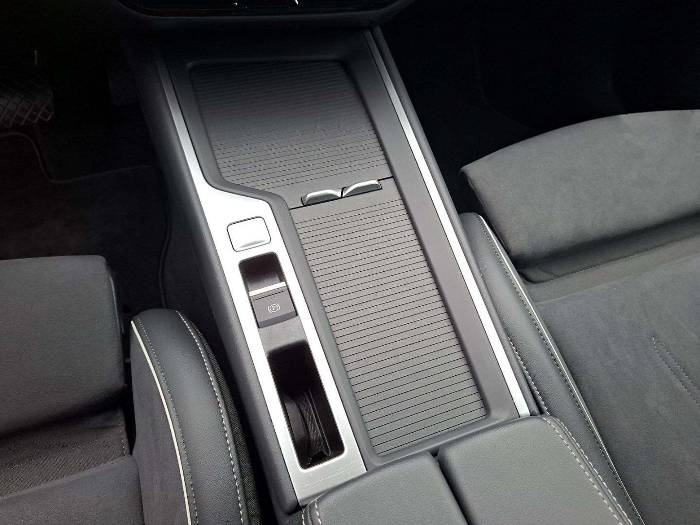 Passat Variant 1.5 eTSI DSG Business *AHK*NAVI*K