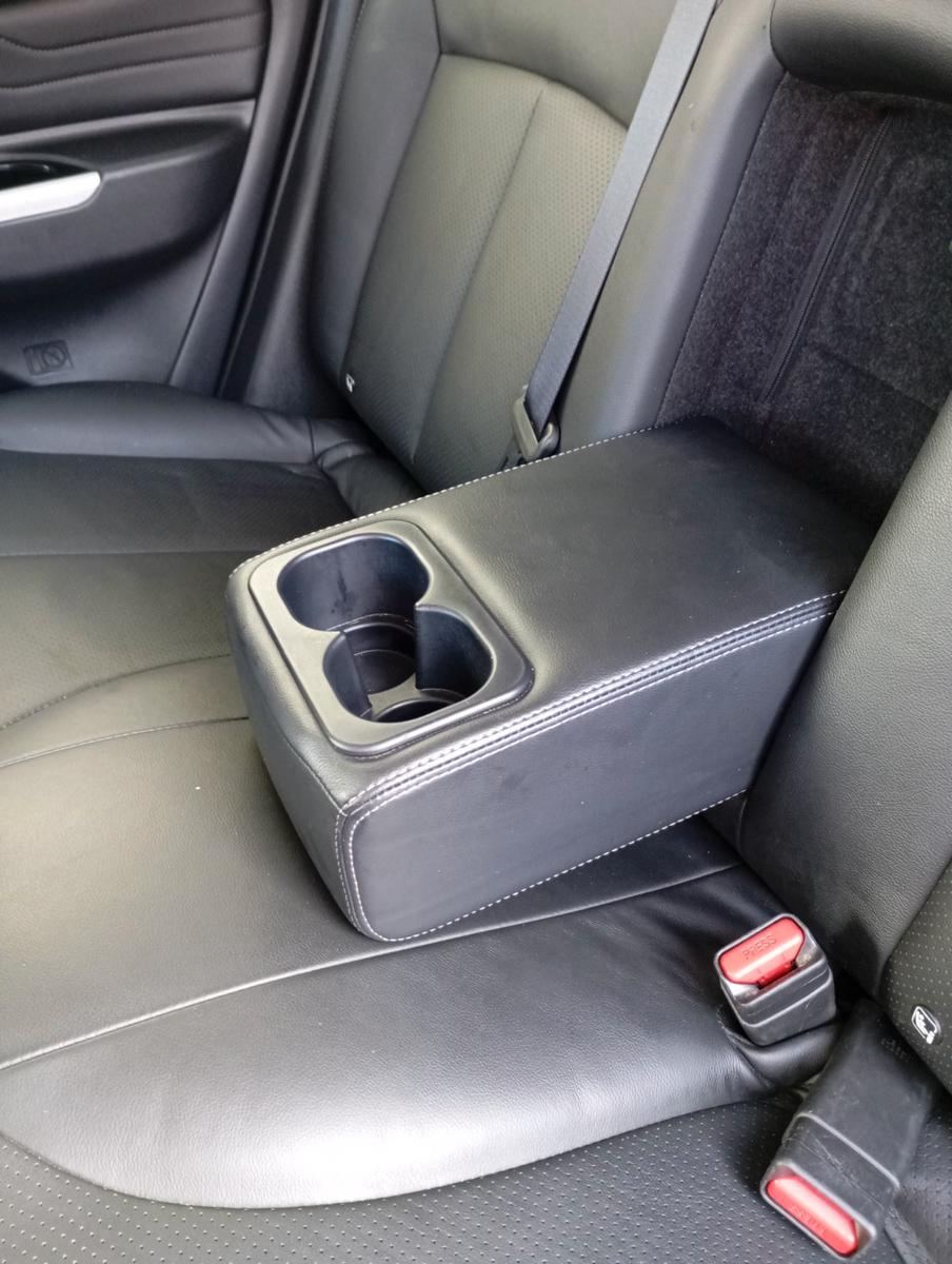 Mitsubishi L200 Top 2.3 Diesel Doppelkabine 4WD A/T