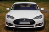 Tesla Model S 85 - - Tesla Model S in Frankfurt (Main)