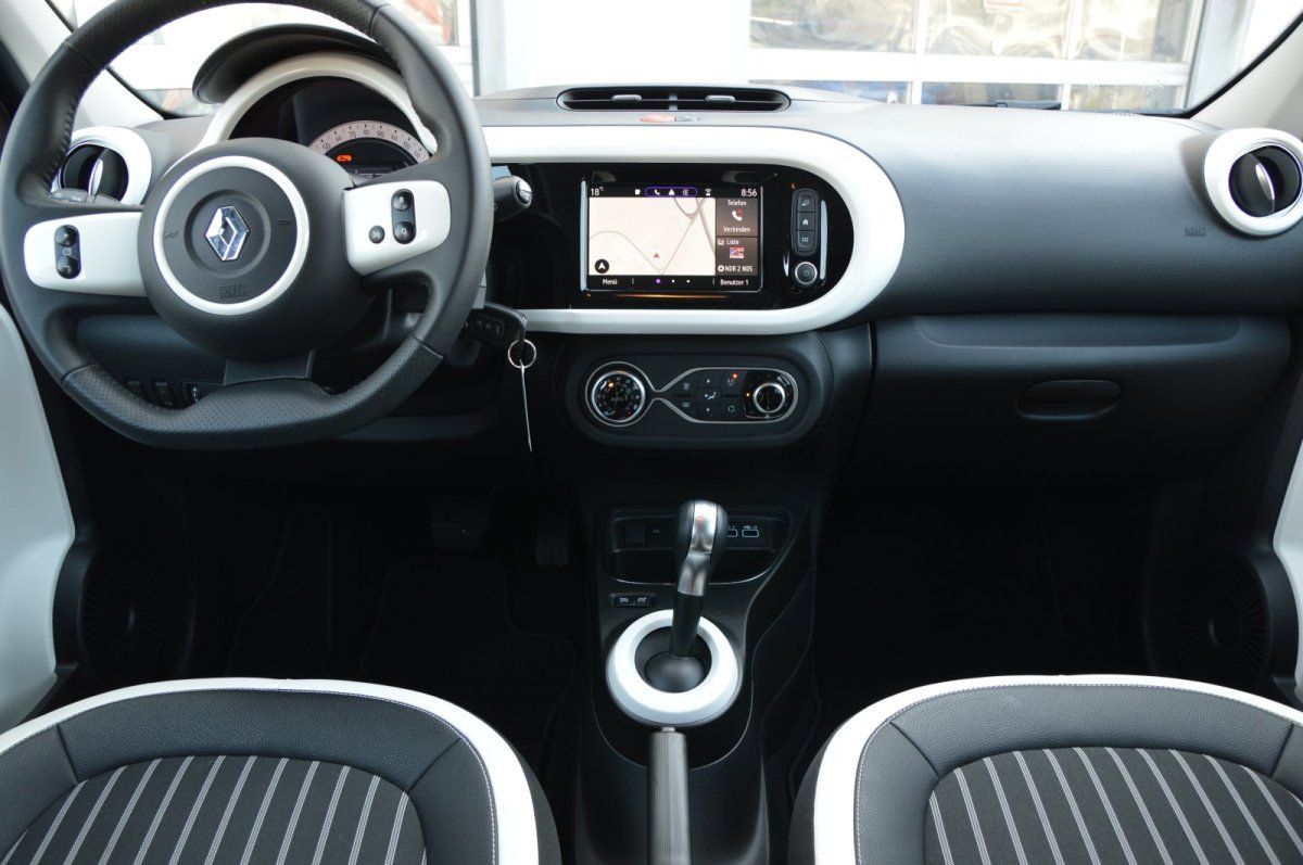 Fahrzeugabbildung Renault Twingo   Techno Electric Navi Kamera Shz Alu
