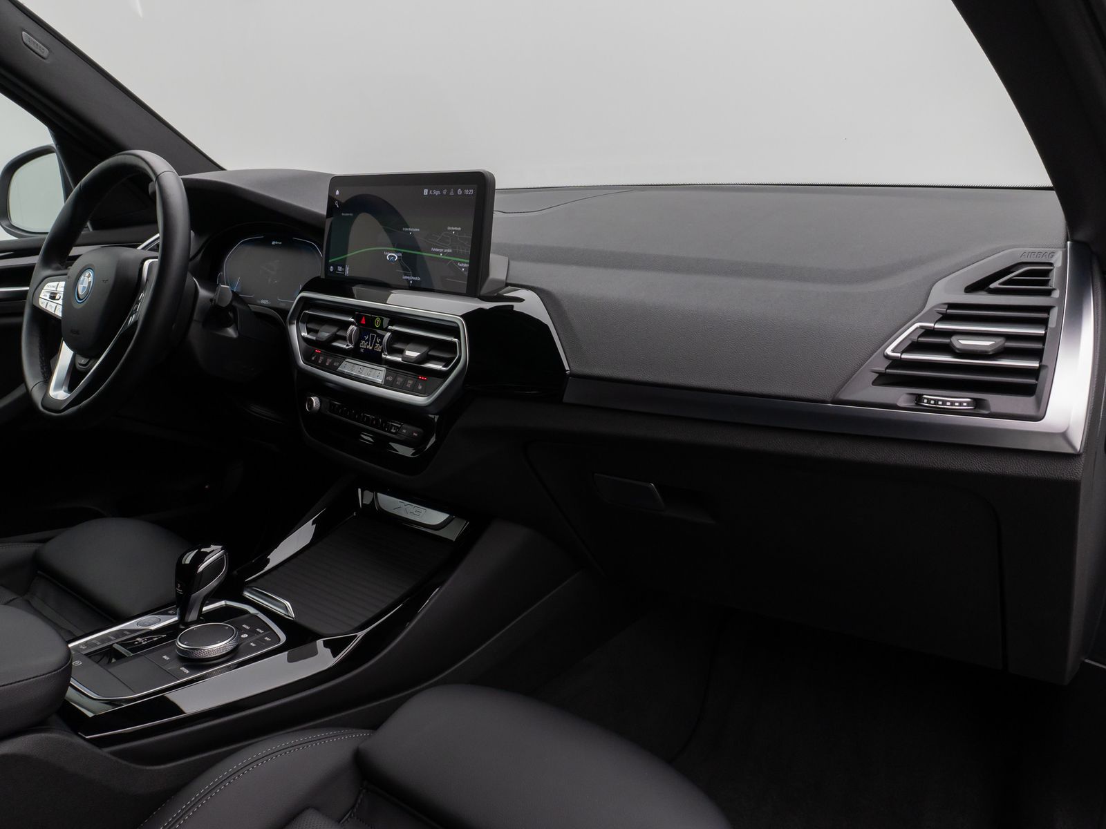 Fahrzeugabbildung BMW X3 xD30e Kamera HUD DAB HiFi Stop&Go AHK Sport