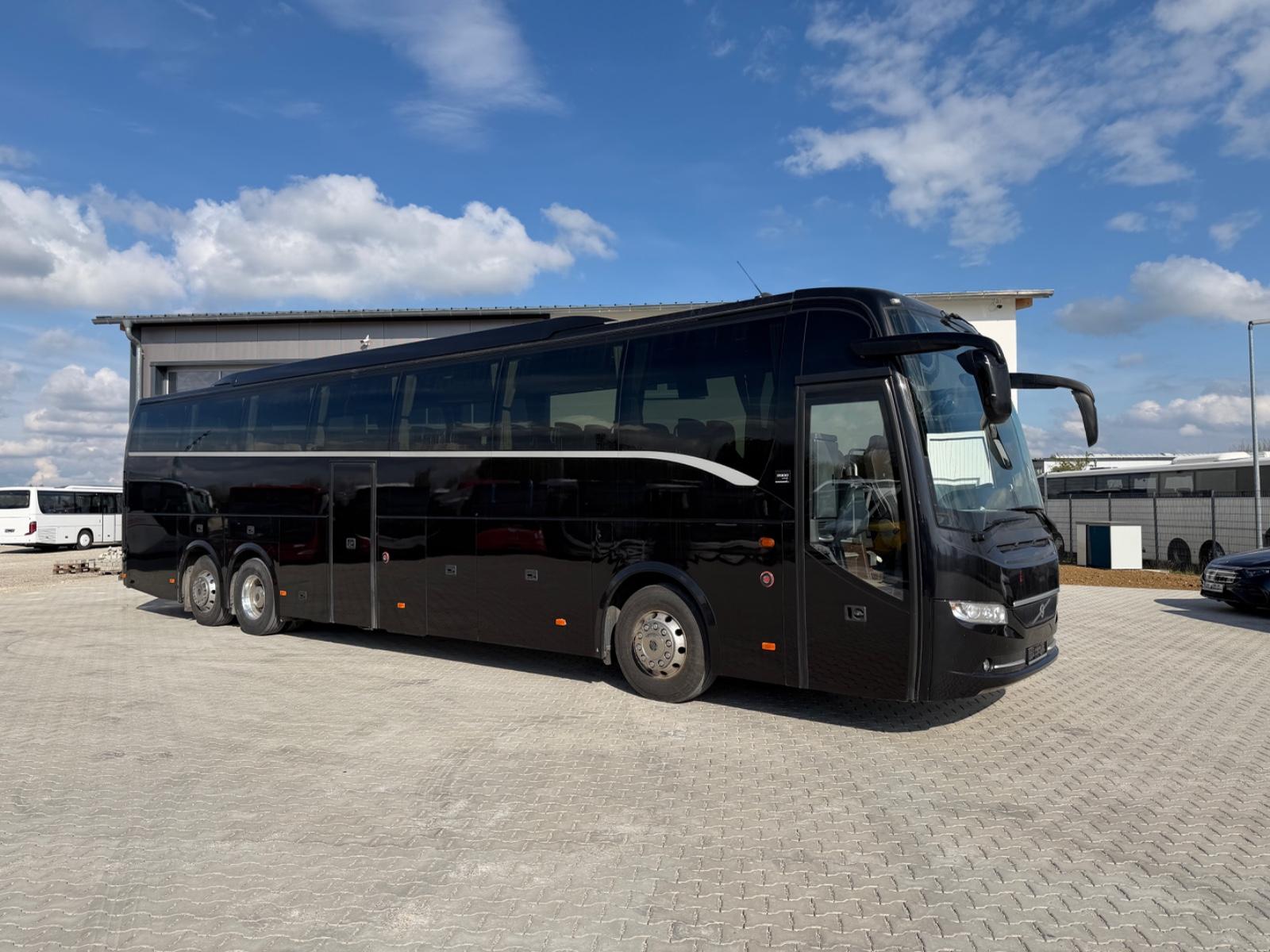 Volvo 9900