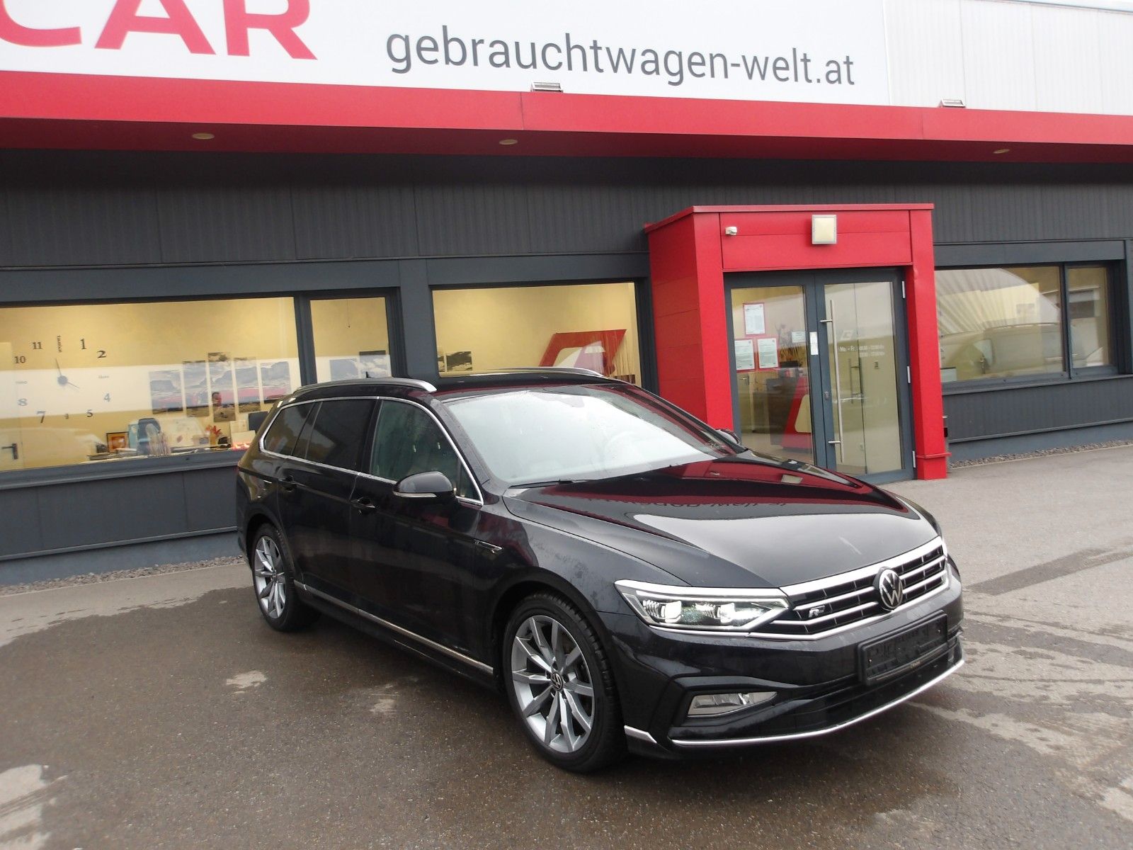 Volkswagen Passat Var. R-LINE *MATRIX*LEDER*AHK*EXP.17250* imagem 3