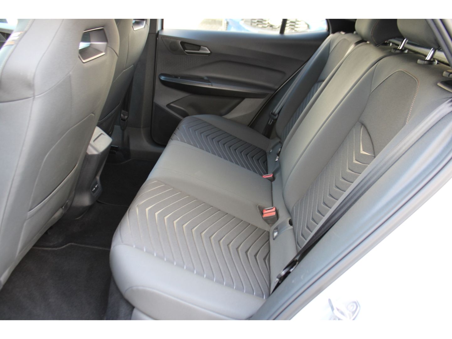 Fahrzeugabbildung CUPRA Born 170 kW LED GRA RFK Navi PDC vo+hi GJR SHZg