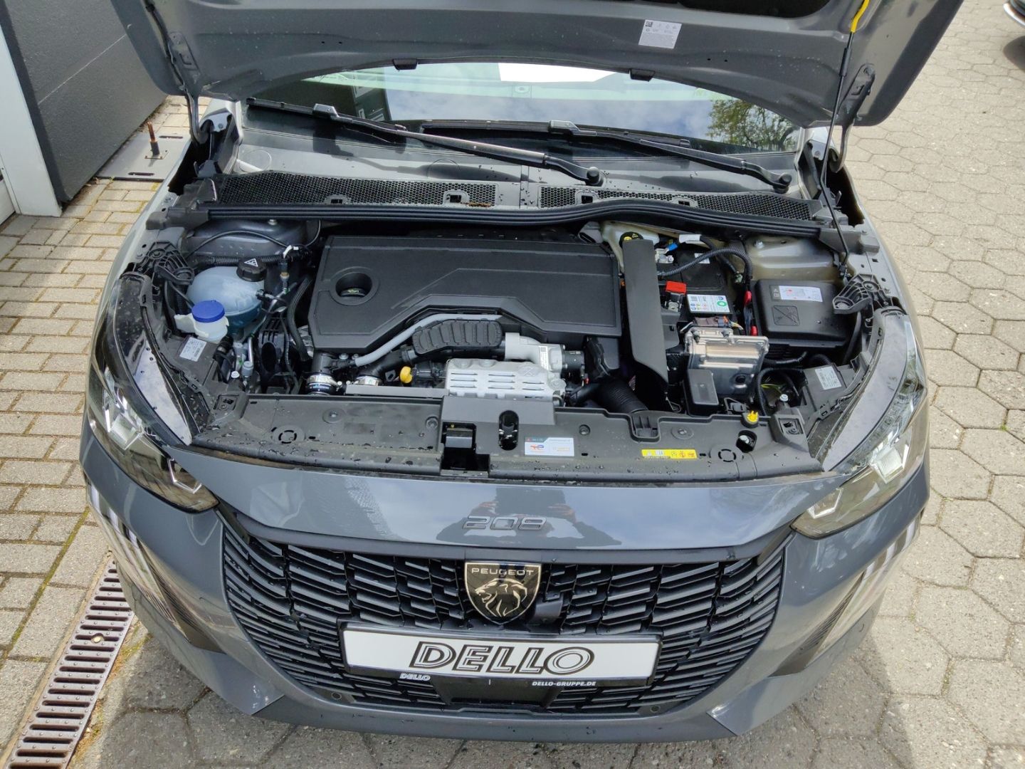 Peugeot 208 - Bild 14