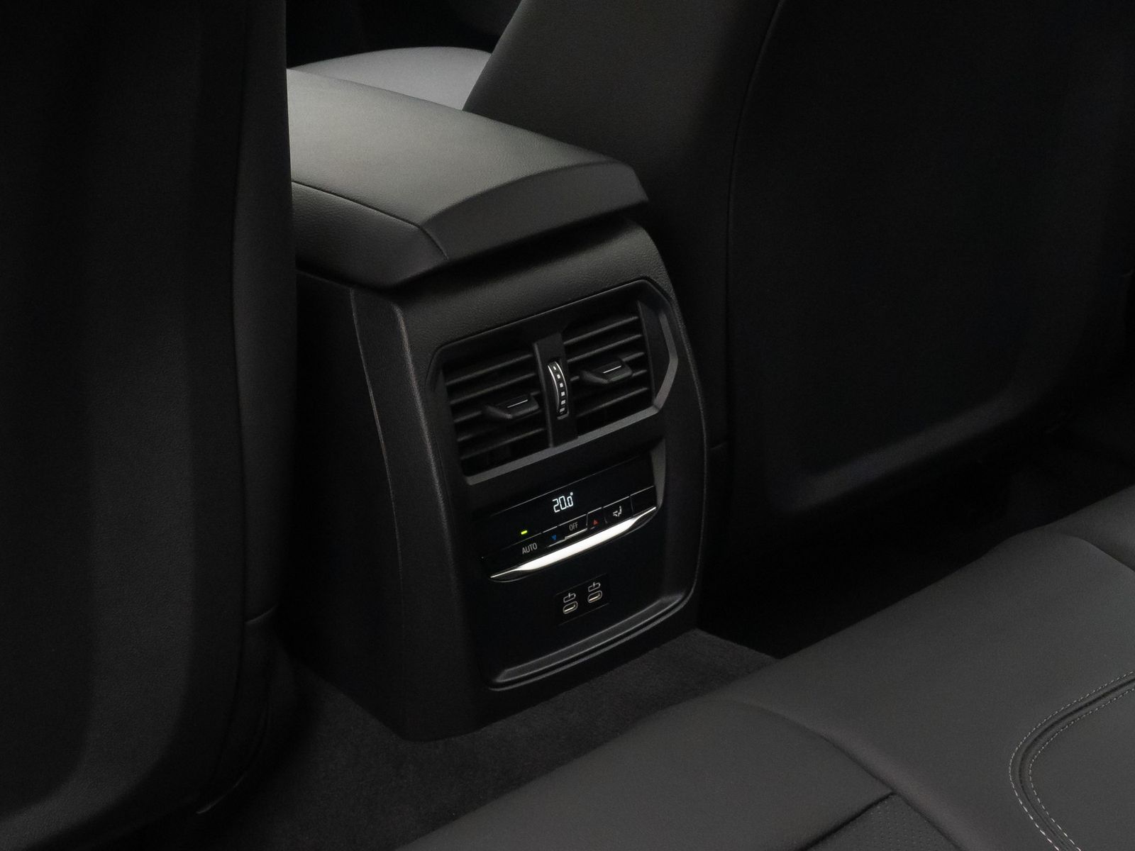 Fahrzeugabbildung BMW 320d DAB Leder Widscreen PDC Komfort Sport LED