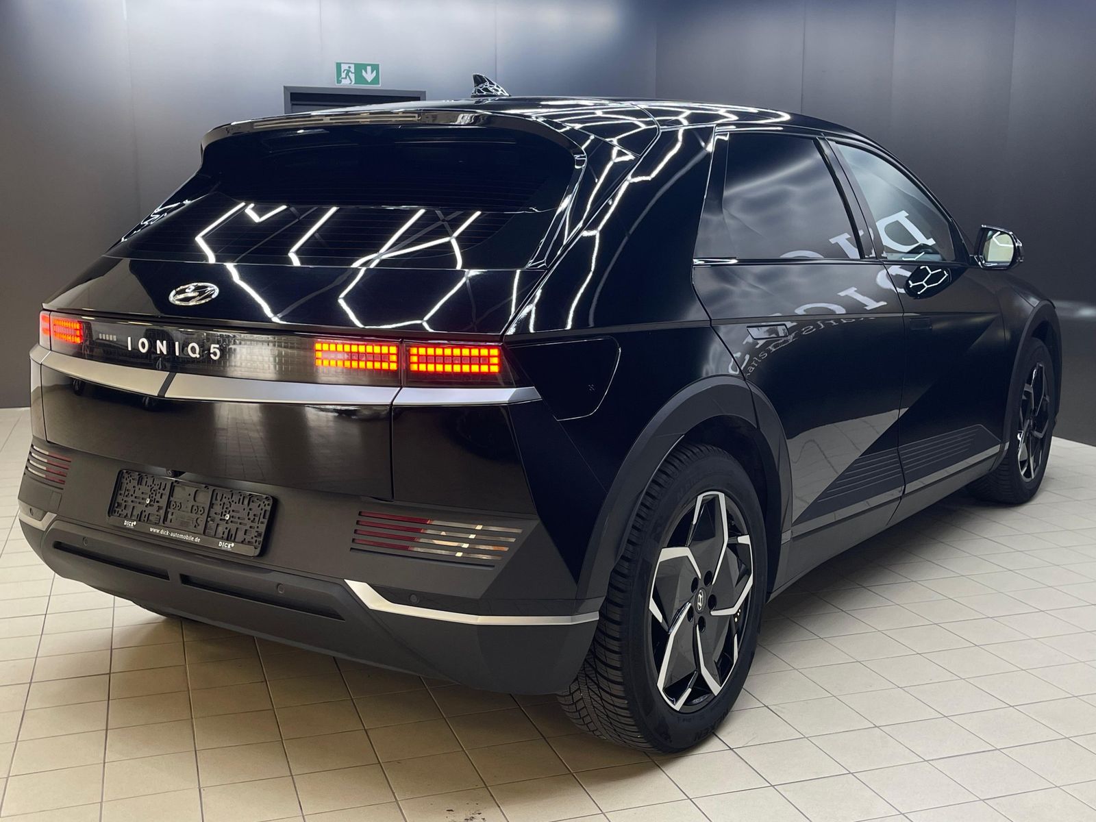 Fahrzeugabbildung Hyundai Ioniq 5 Dynamiq LED+NAVI+SITHZ+KAMERA+ACC+WP+19"