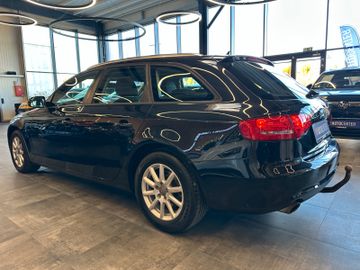 Audi A4 Avant Attraction *Navi*Sitzh*AHK*TÜV Neu*