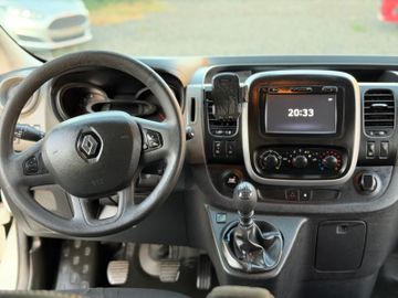 Renault Trafic - 11