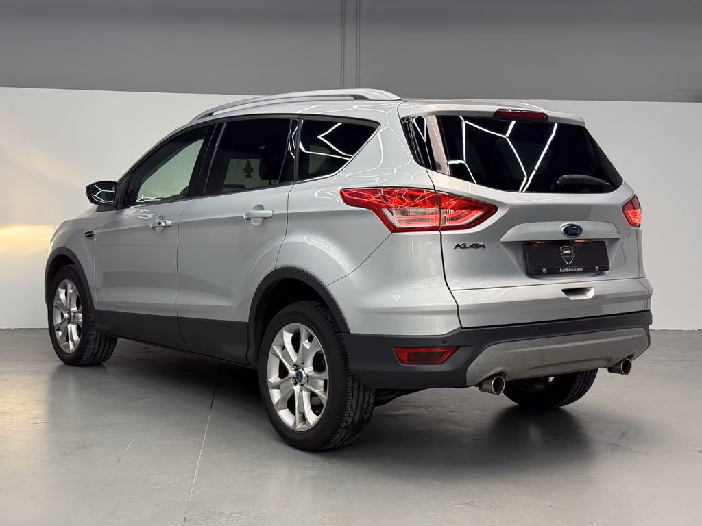Ford Kuga Titanium, Foto 8 von 45