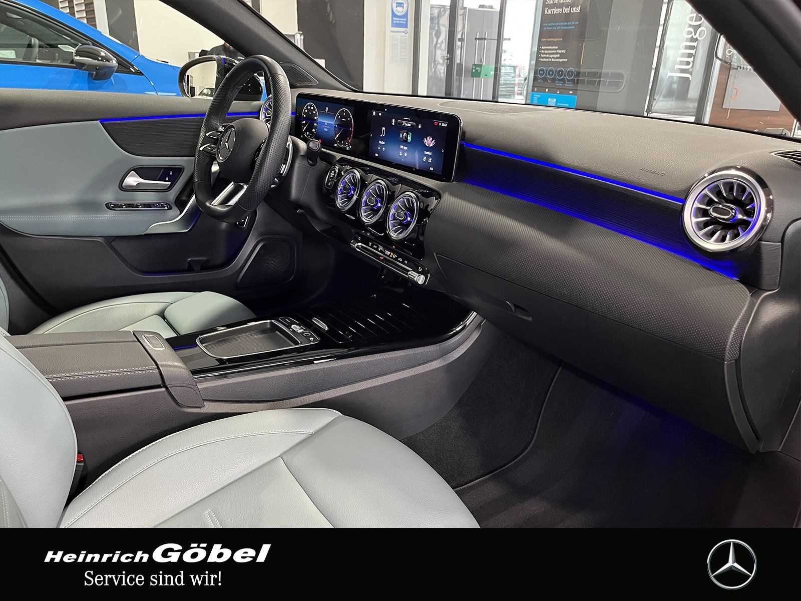 Fahrzeugabbildung Mercedes-Benz A 220 d Lim. AMG+NIGHT+AMBIENTE+KAMERA+LENKRADHZ