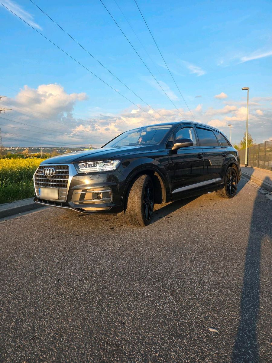 AUDI AUDI Q7 Neu TÜV, 360, SHZ, AHK, ACC, LED ...